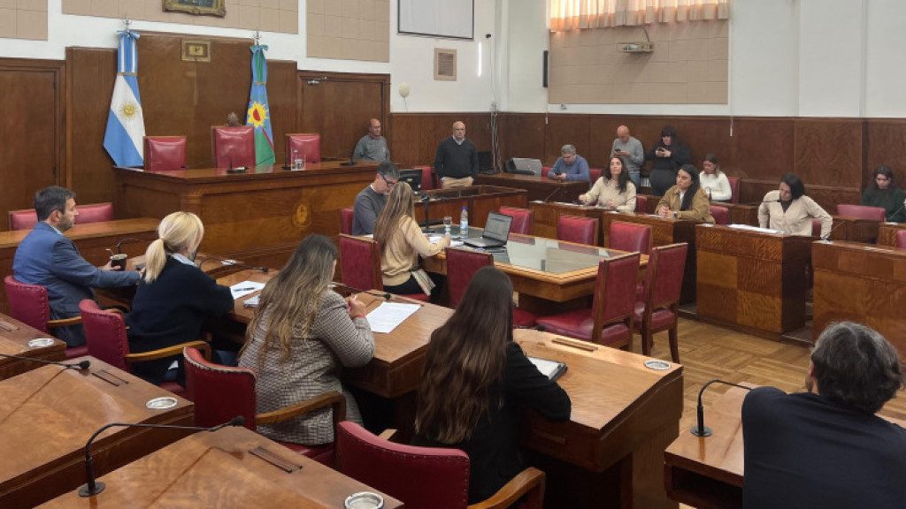 Salud: Proponen plan municipal de detección temprana del VIH