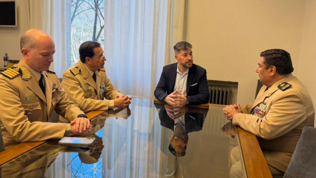 Recalt recibió al titular de Prefectura y a dos veteranos que llegaron a la ciudad para participar del ciclo Conexión Malvinas